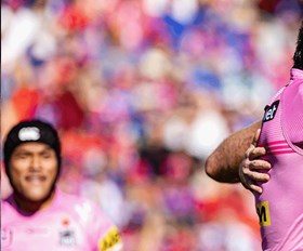 Vote for your Round 8 Man of the Match