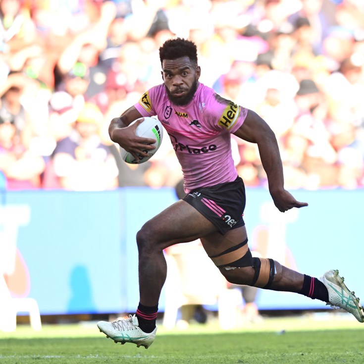 Sunia with the sweet feet