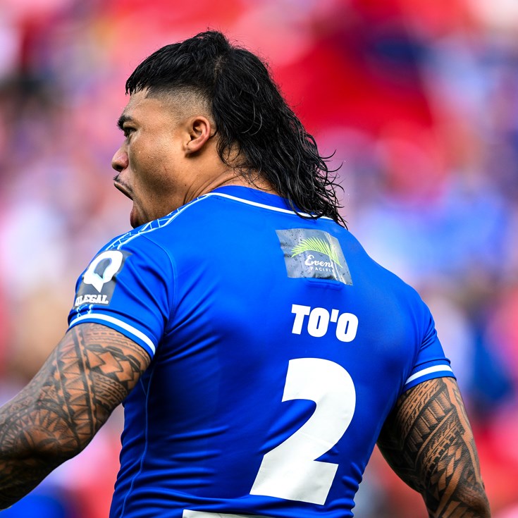 To'o, Toa Samoa with stunning Siva Tau