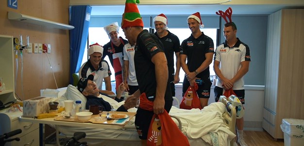 Panthers bring Christmas to Nepean Hospital