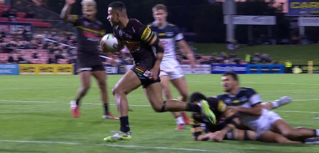 Late offload puts Crichton over the line