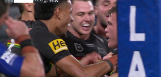 Kenny scores his first NRL try