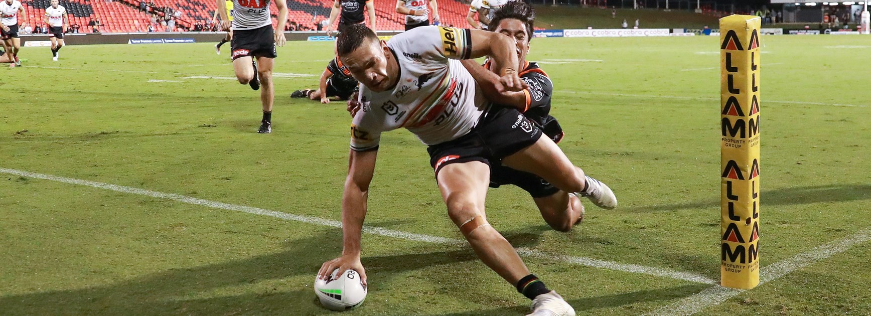 Panthers cruise to victory over Wests Tigers